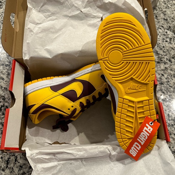 Brand new Nike dunk low. Maroon and gold. Arizona sun devil addition - Picture 3 of 3